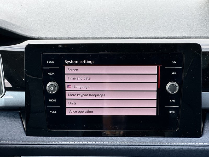 2025 Volkswagen Taos SEL 4MOTION