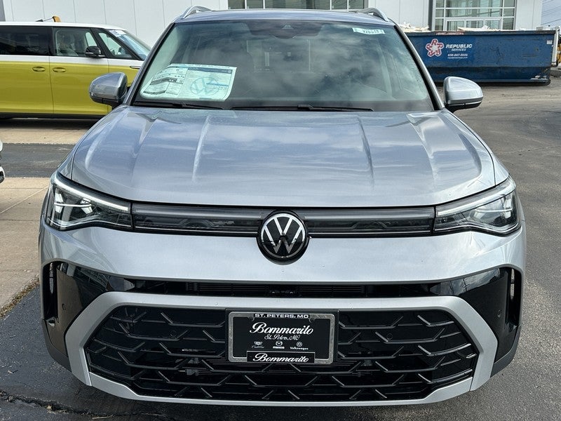 2025 Volkswagen Taos SEL 4MOTION