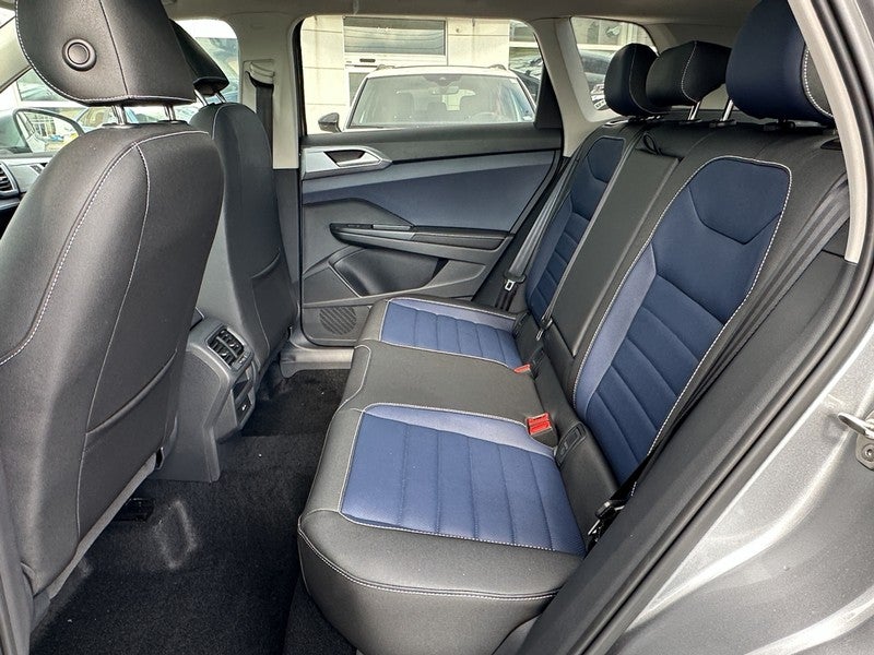 2025 Volkswagen Taos SEL 4MOTION