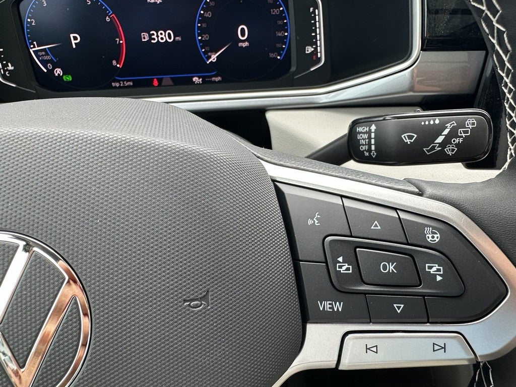 2026 Volkswagen Taos SEL 4MOTION