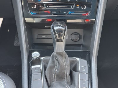 2025 Volkswagen Taos SEL 4MOTION