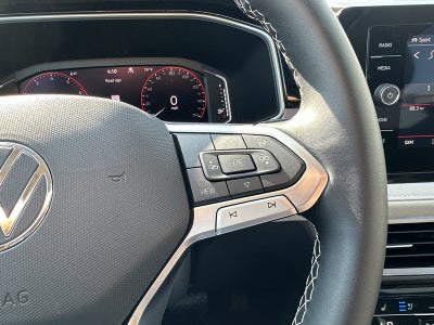 2025 Volkswagen Taos SEL 4MOTION