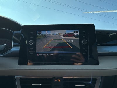 2025 Volkswagen Taos SEL 4MOTION