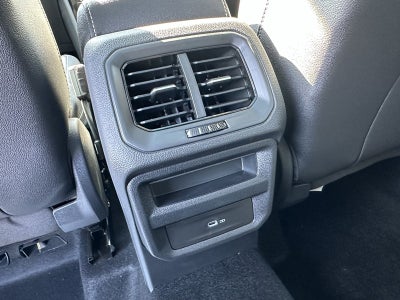 2025 Volkswagen Taos SEL 4MOTION