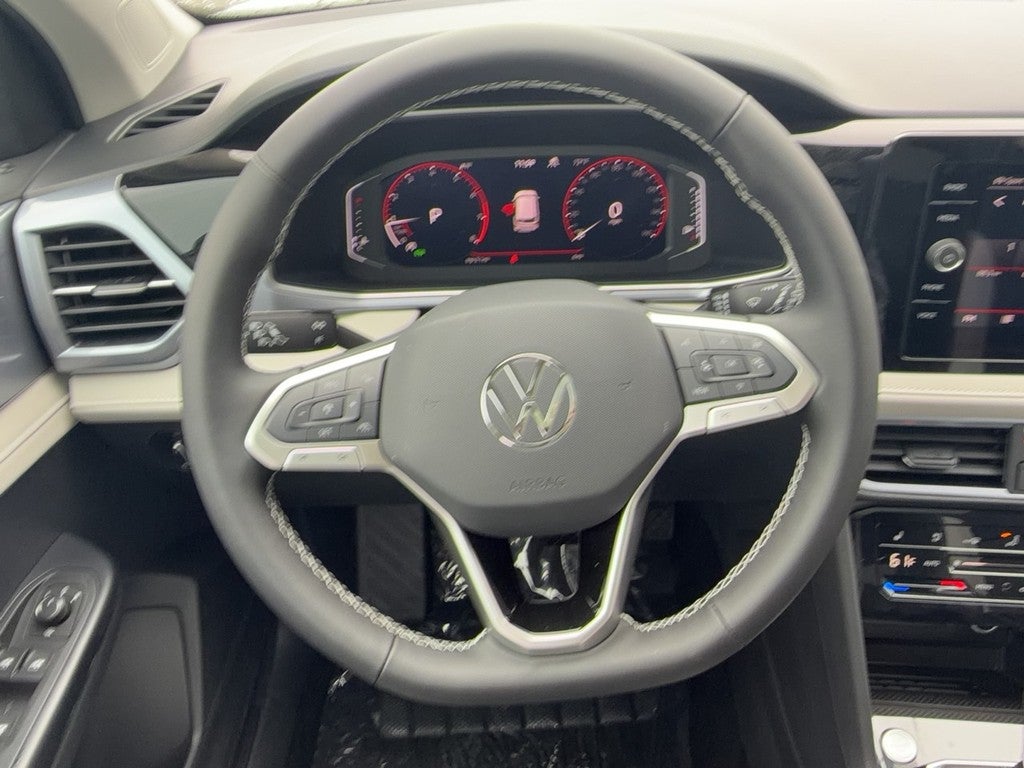 2026 Volkswagen Taos SEL 4MOTION