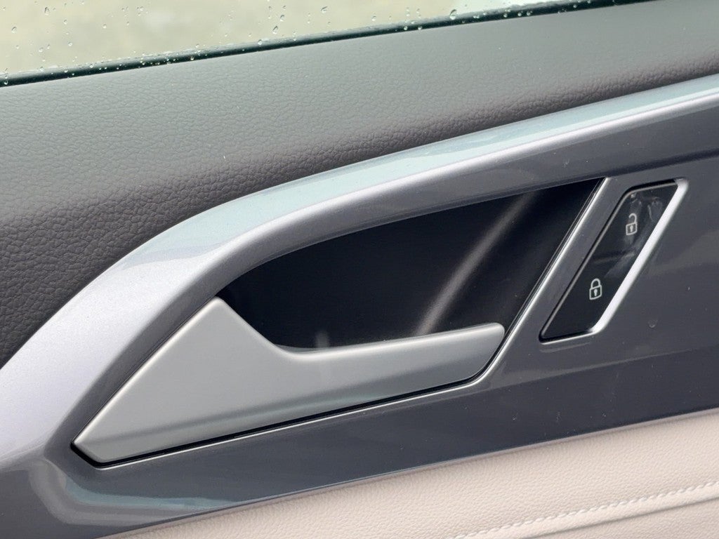 2026 Volkswagen Taos SEL 4MOTION