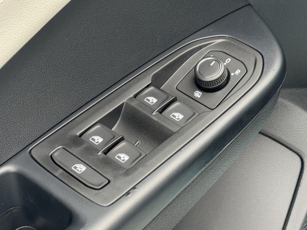 2026 Volkswagen Taos SEL 4MOTION