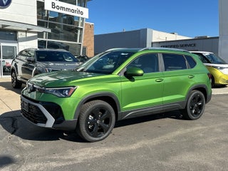 2025 Volkswagen Taos SEL 4MOTION