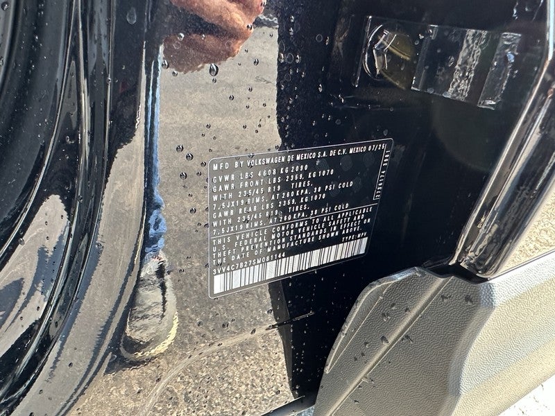 2025 Volkswagen Taos SEL 4MOTION