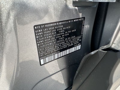 2025 Volkswagen Taos SEL 4MOTION