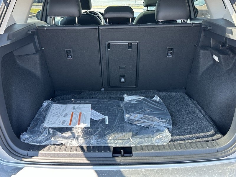 2025 Volkswagen Taos SEL 4MOTION