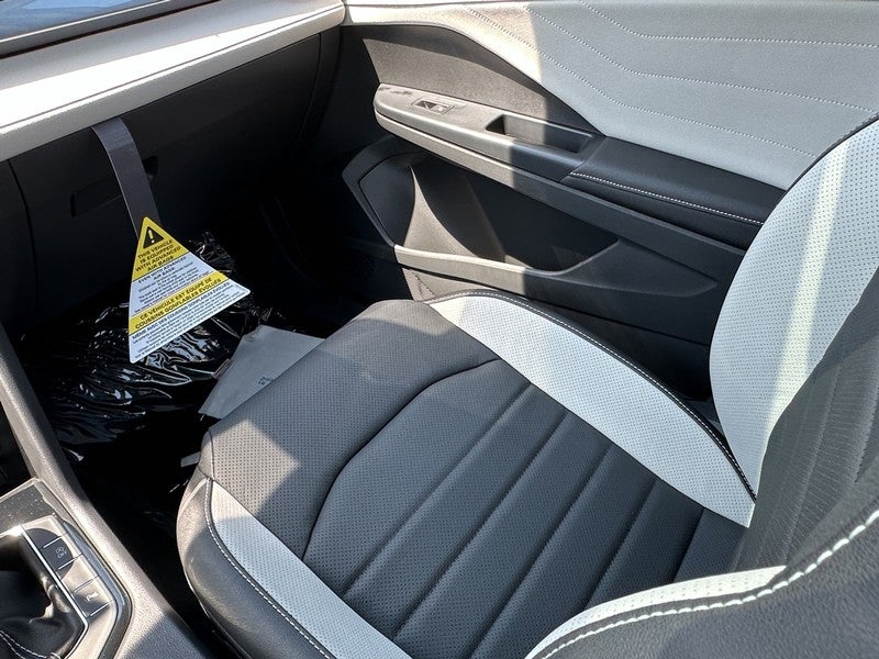 2025 Volkswagen Taos SEL 4MOTION