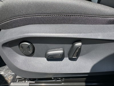 2025 Volkswagen Taos SEL 4MOTION