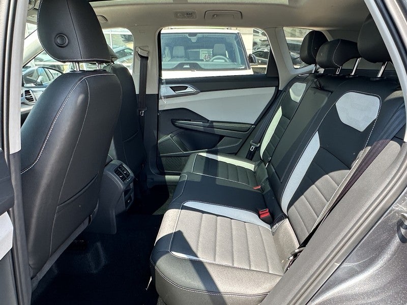 2025 Volkswagen Taos SEL 4MOTION