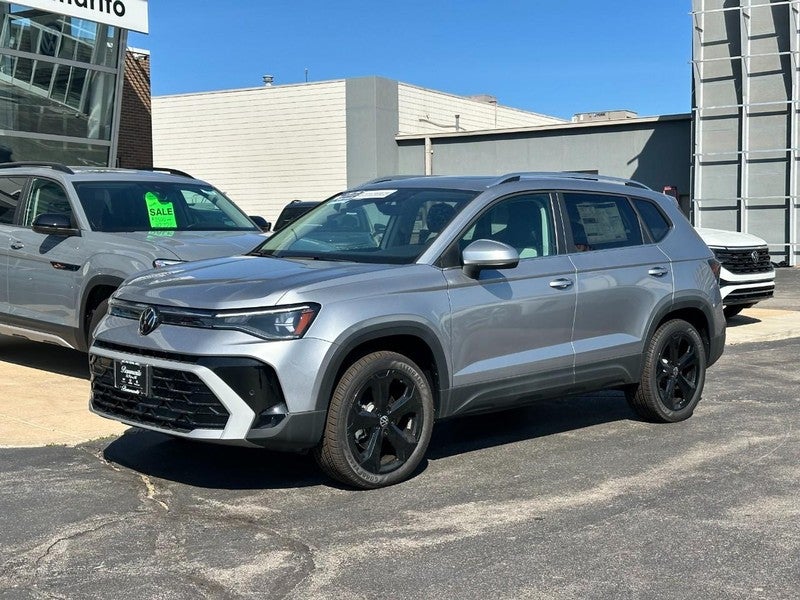 2025 Volkswagen Taos SEL 4MOTION