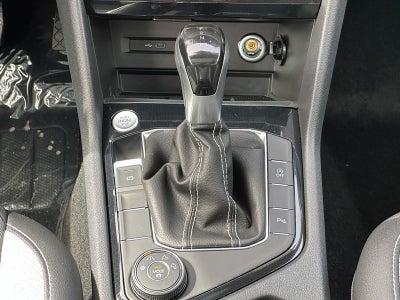 2025 Volkswagen Taos SEL 4MOTION