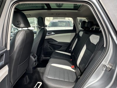 2025 Volkswagen Taos SEL 4MOTION