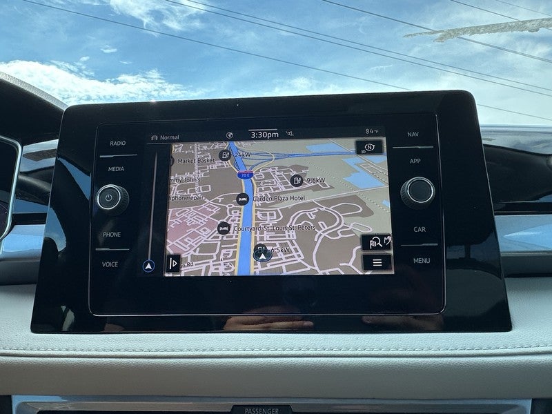 2025 Volkswagen Taos SEL 4MOTION