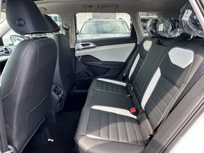 2025 Volkswagen Taos SEL 4MOTION