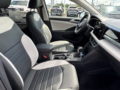 2025 Volkswagen Taos SEL 4MOTION