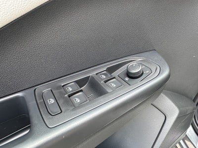 2025 Volkswagen Taos SEL 4MOTION