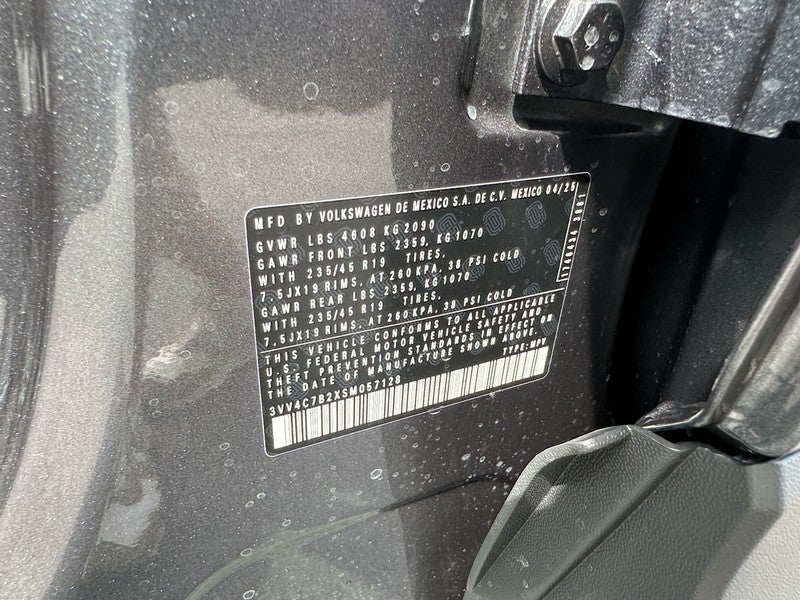 2025 Volkswagen Taos SEL 4MOTION