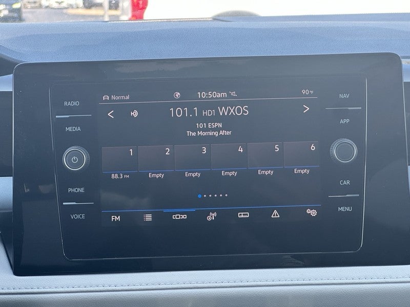 2025 Volkswagen Taos SEL 4MOTION