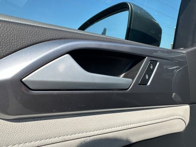 2025 Volkswagen Taos SEL 4MOTION