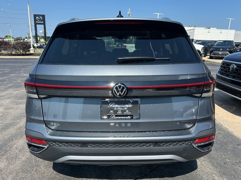 2025 Volkswagen Taos SEL 4MOTION