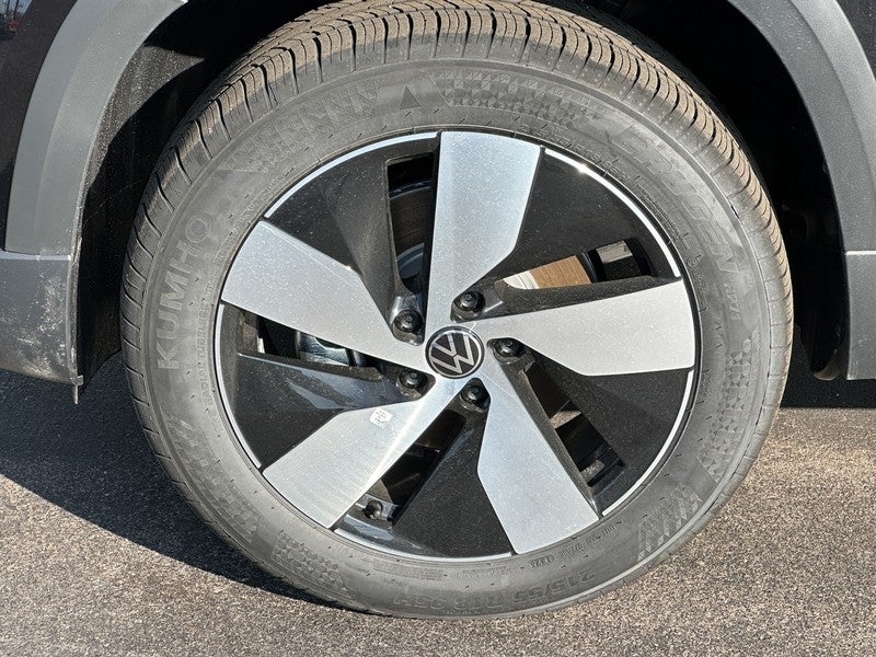 2026 Volkswagen Taos S 4MOTION