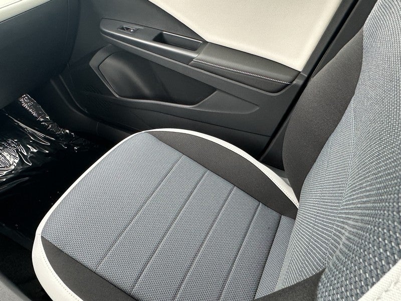 2025 Volkswagen Taos S 4MOTION