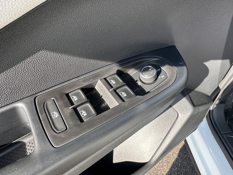 2026 Volkswagen Taos S 4MOTION