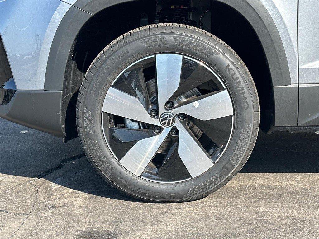 2026 Volkswagen Taos S 4MOTION