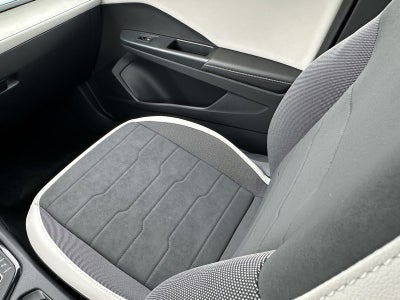 2025 Volkswagen Taos SE FWD