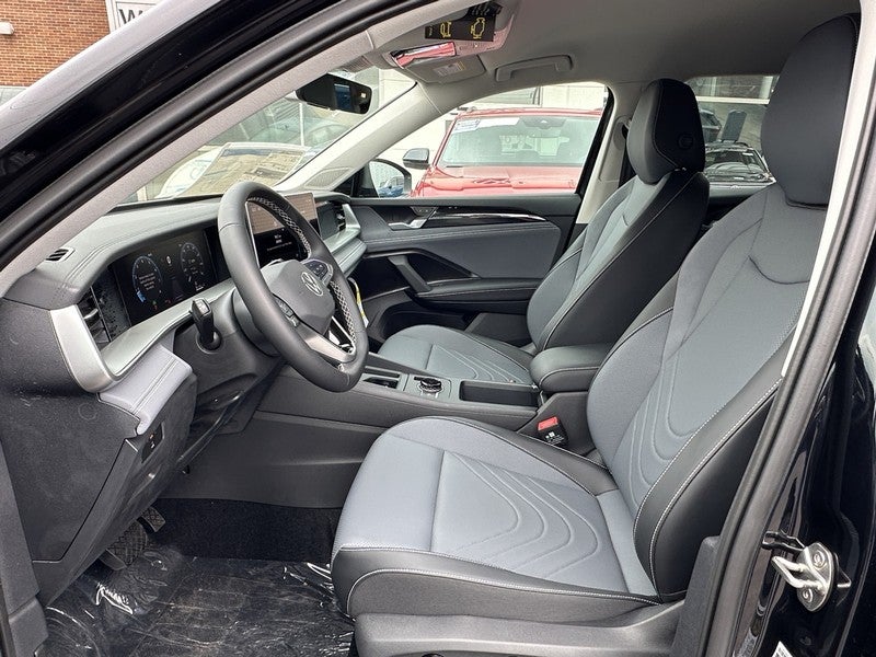 2025 Volkswagen Tiguan 2.0T SE 4MOTION