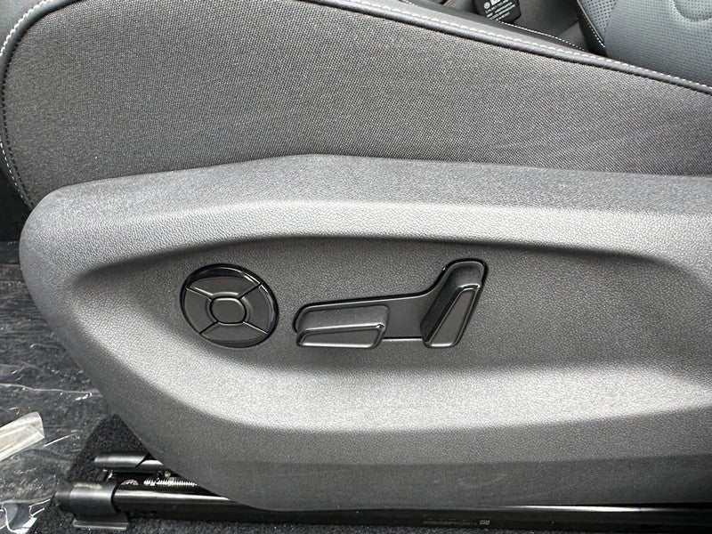 2025 Volkswagen Tiguan 2.0T SE 4MOTION