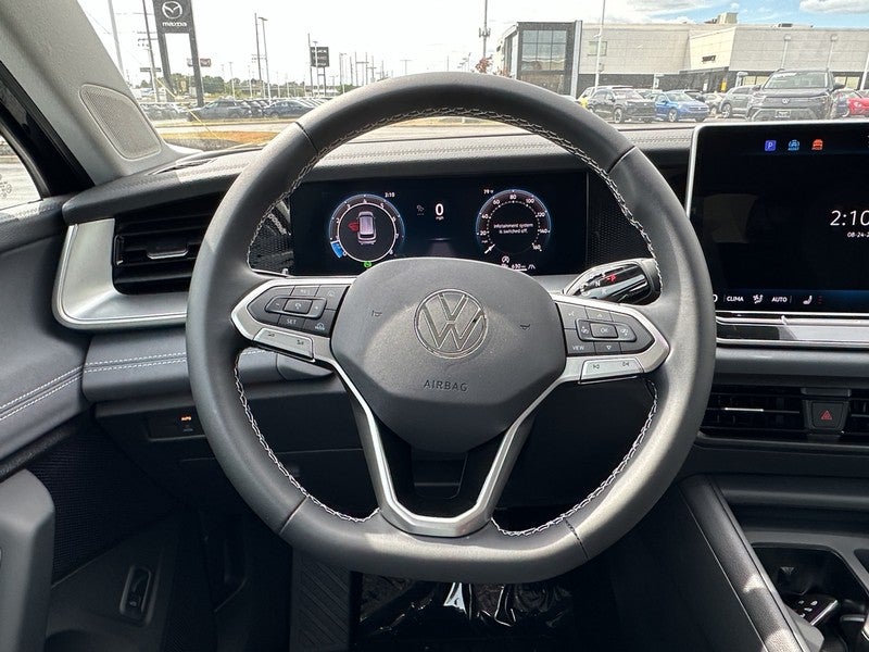 2025 Volkswagen Tiguan 2.0T SE 4MOTION