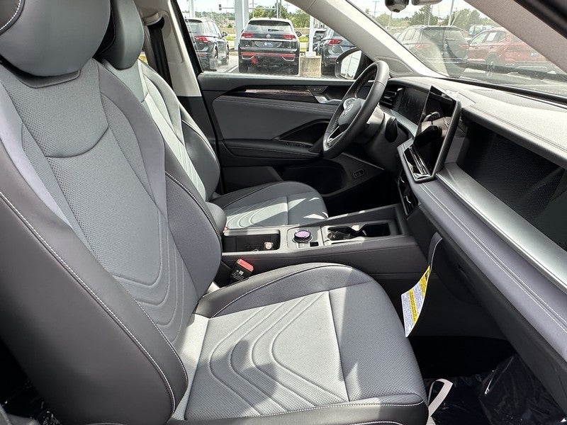 2025 Volkswagen Tiguan 2.0T SE 4MOTION