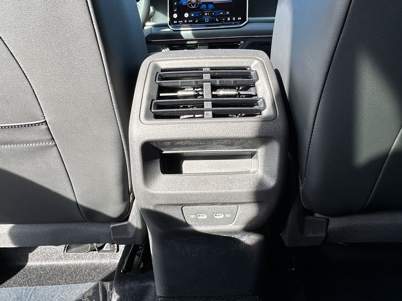 2025 Volkswagen Tiguan 2.0T SE 4MOTION