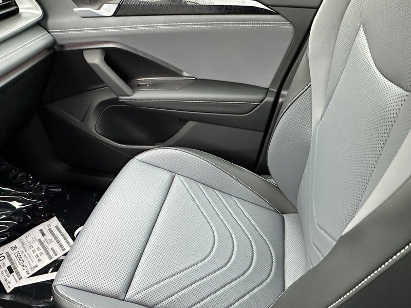 2025 Volkswagen Tiguan 2.0T SE 4MOTION