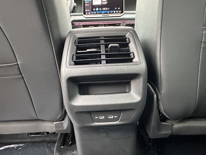 2025 Volkswagen Tiguan 2.0T SE 4MOTION