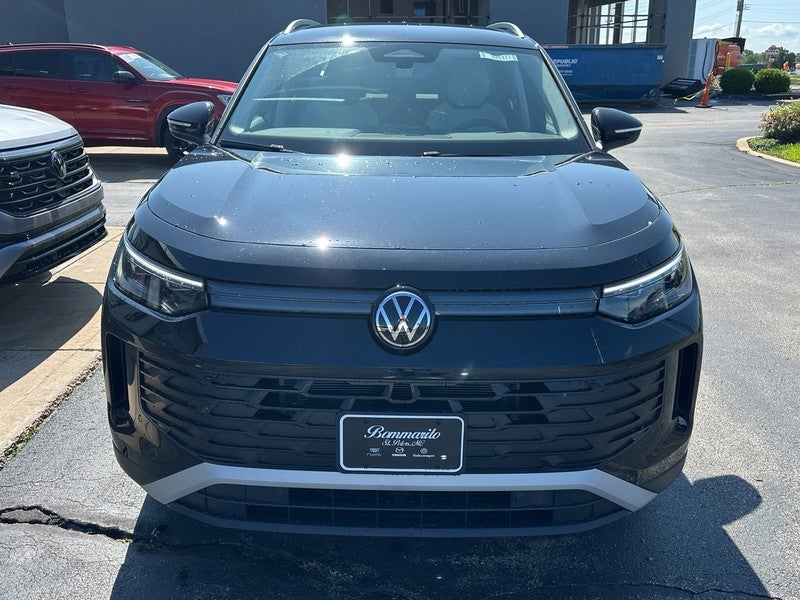 2025 Volkswagen Tiguan 2.0T SE FWD