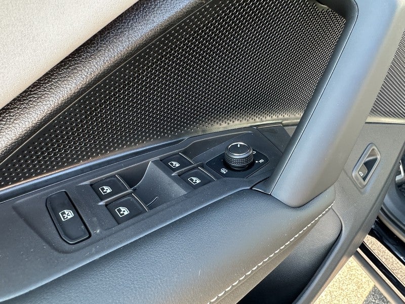 2025 Volkswagen Tiguan 2.0T SE R-Line Black 4MOTION