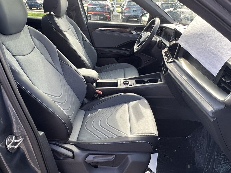 2025 Volkswagen Tiguan 2.0T SE R-Line Black 4MOTION