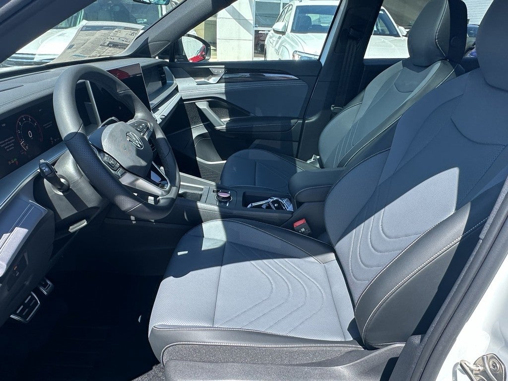 2026 Volkswagen Tiguan 2.0T SE R-Line Black 4MOTION