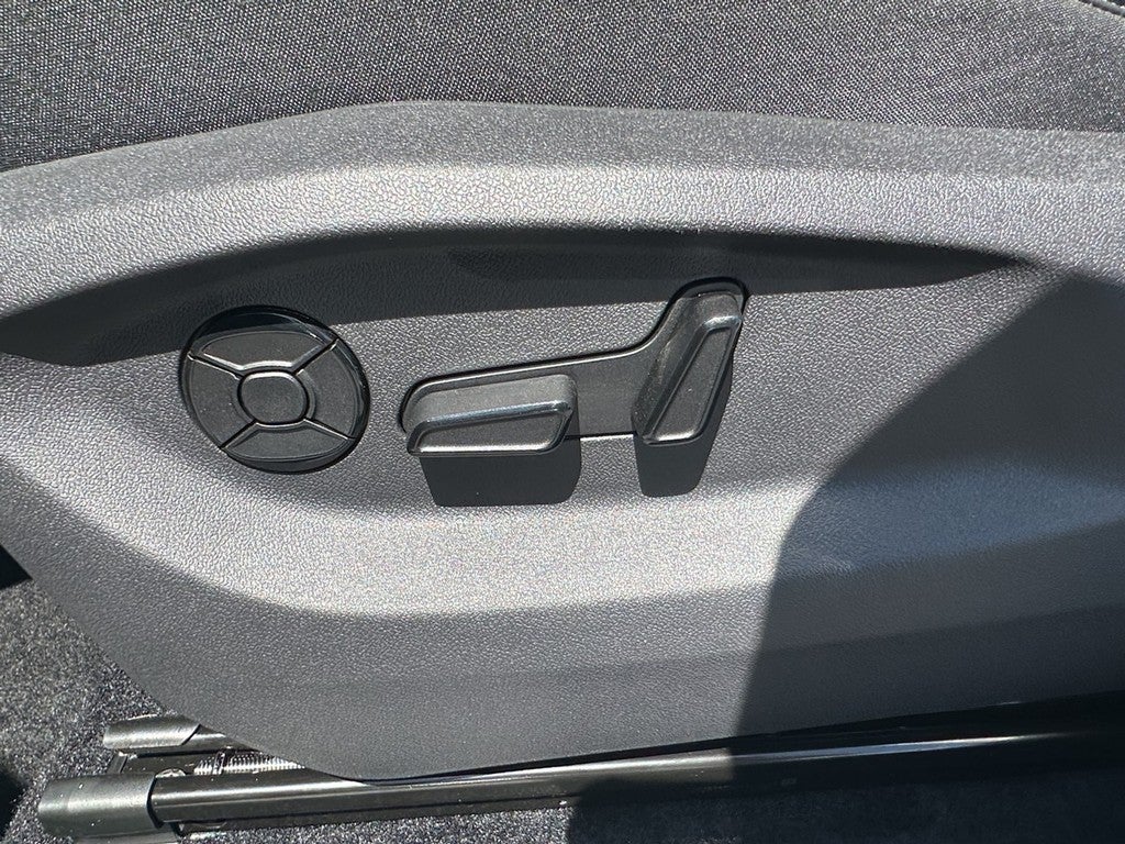 2026 Volkswagen Tiguan 2.0T SE R-Line Black 4MOTION