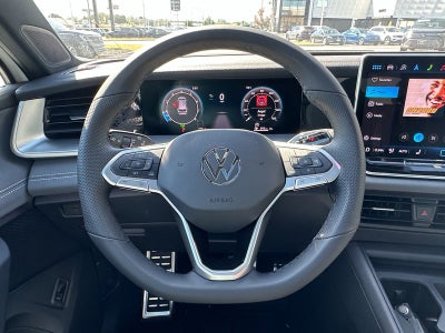 2025 Volkswagen Tiguan 2.0T SE R-Line Black