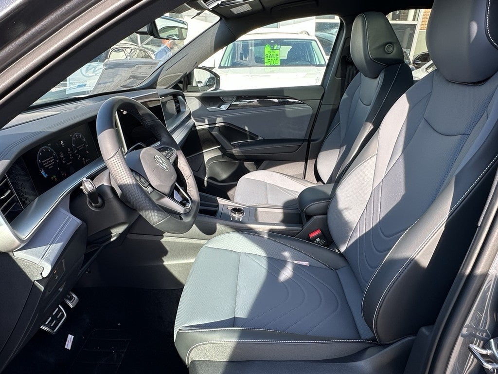 2026 Volkswagen Tiguan 2.0T SE R-Line Black 4MOTION