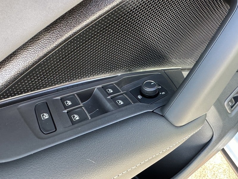 2026 Volkswagen Tiguan 2.0T SE R-Line Black 4MOTION