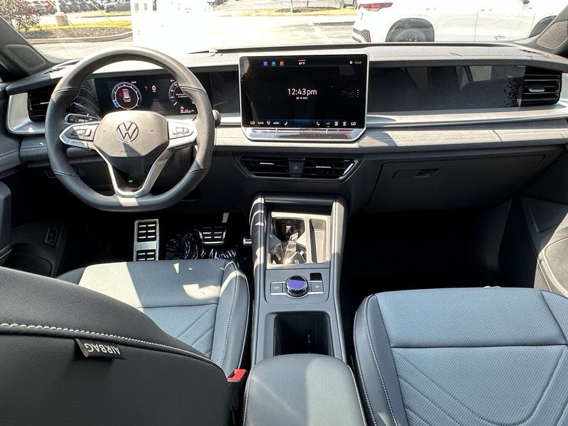 2025 Volkswagen Tiguan 2.0T SE R-Line Black 4MOTION